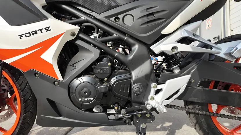 Мотоцикл FORTE FT300-R1 бело-оранжевый, фото фото 19
