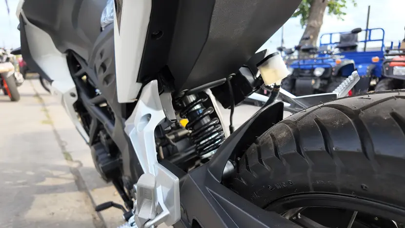 Мотоцикл FORTE FT300-R1 бело-чёрный, фото фото 16